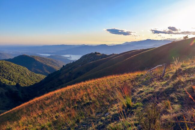 LA SALITA AL MOTTARONE, LA MONTAGNA DEI 7 LAGHI